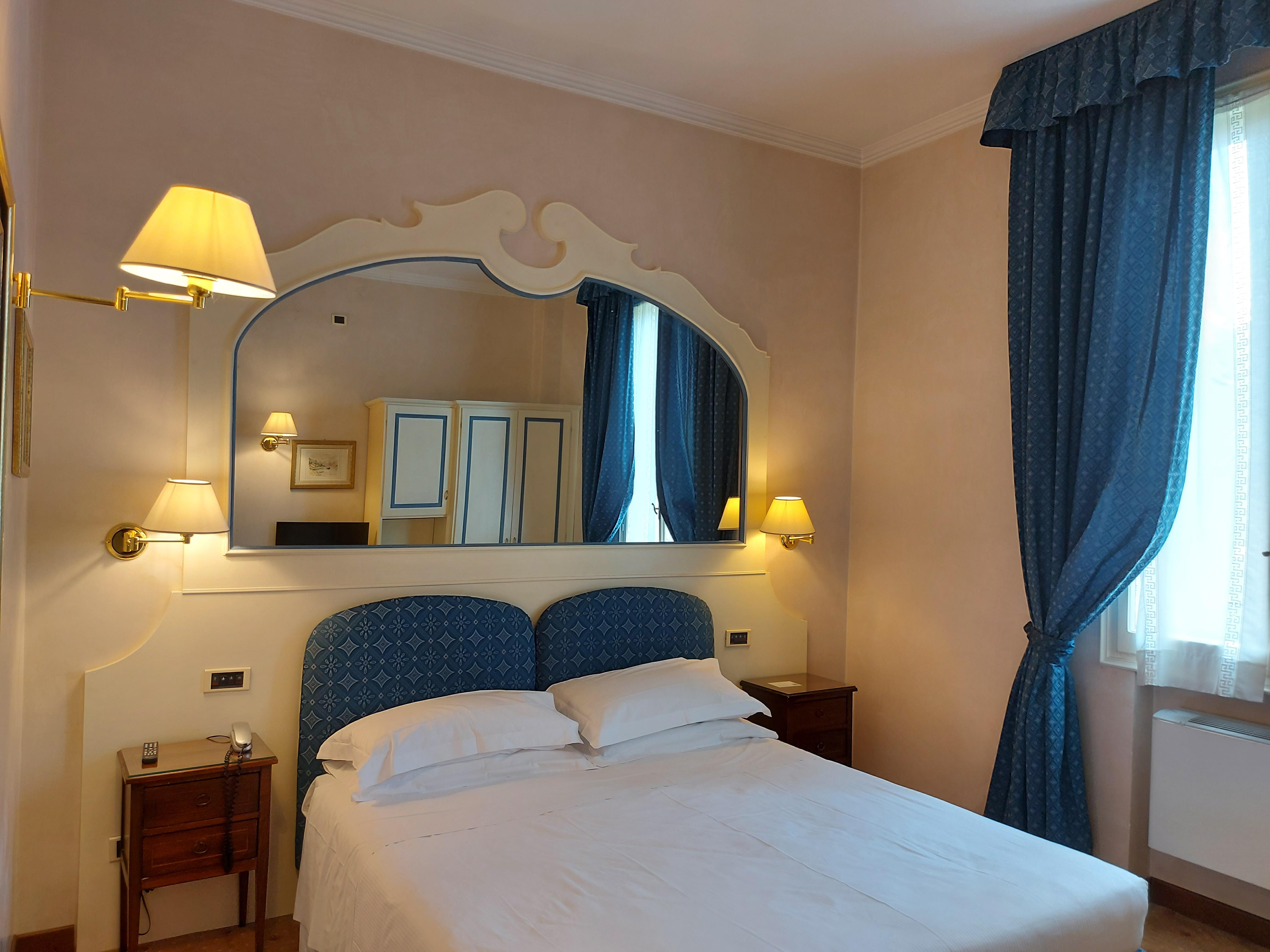 Phi Hotel Canalgrande Modena Eksteriør billede